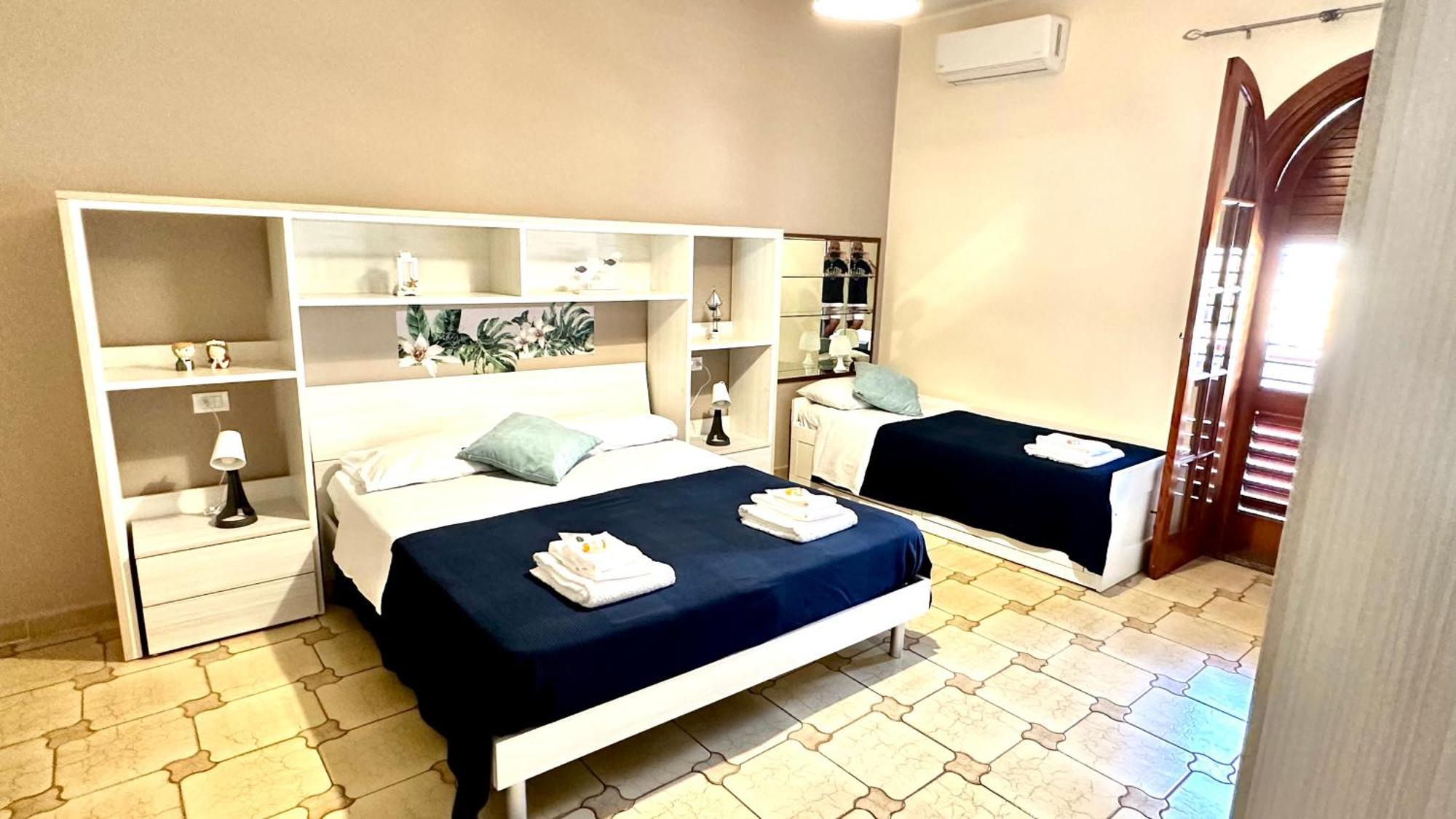 Sicily In Love 2 - Rooms & Breakfast ตาออร์มินา ห้อง รูปภาพ