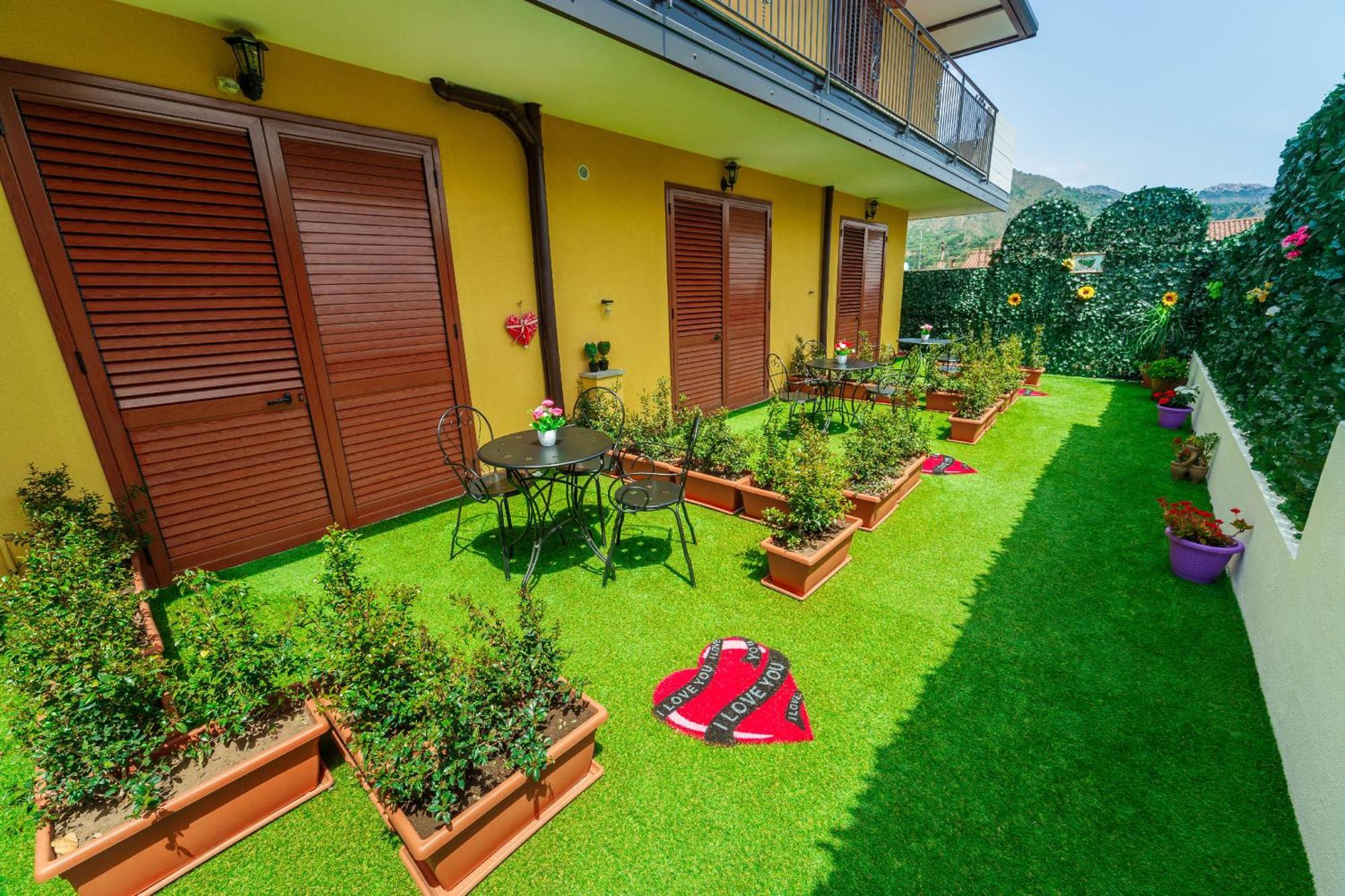 Sicily In Love 2 - Rooms & Breakfast ตาออร์มินา ภายนอก รูปภาพ