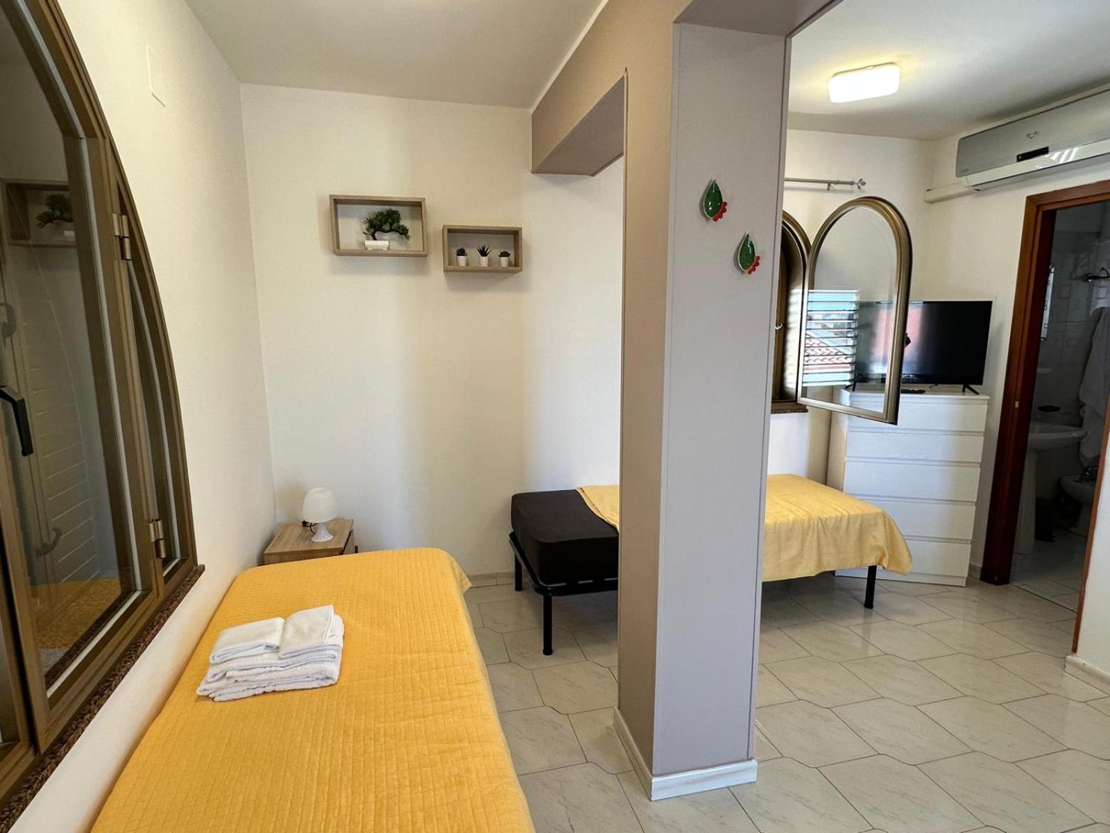 Sicily In Love 2 - Rooms & Breakfast ตาออร์มินา ภายนอก รูปภาพ