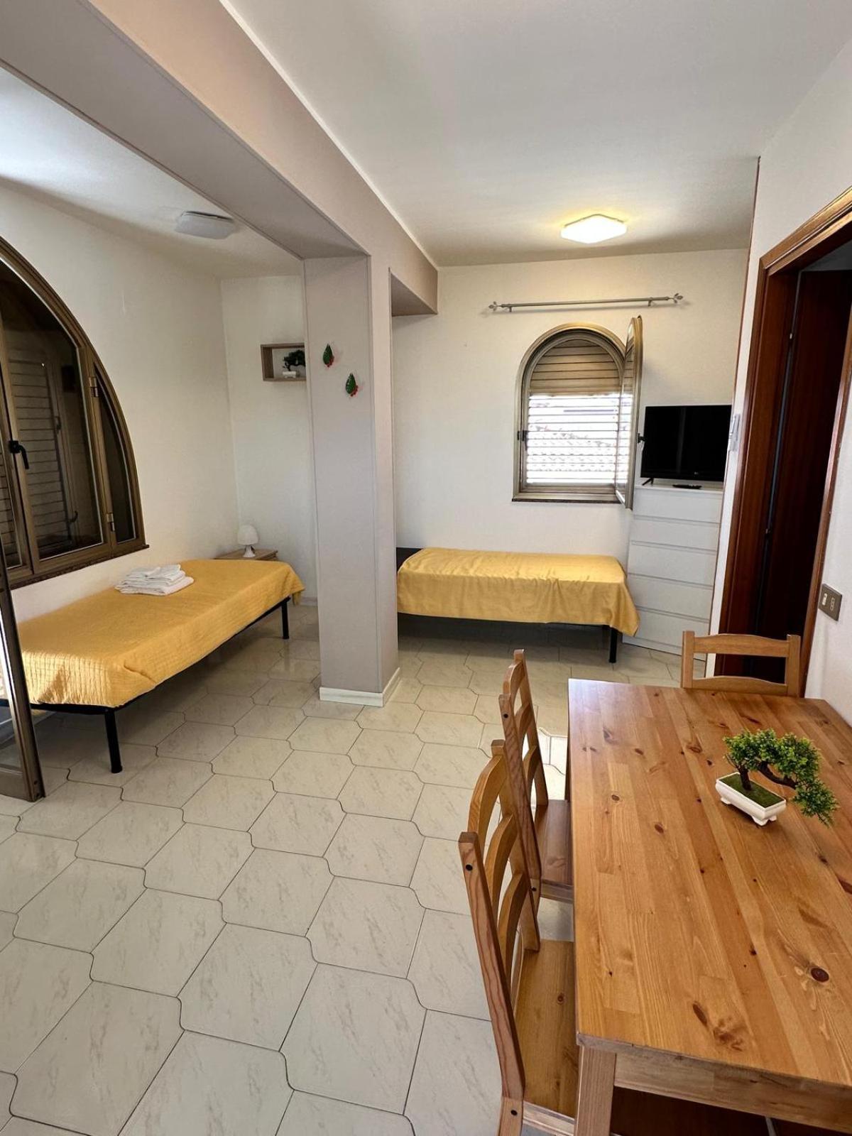 Sicily In Love 2 - Rooms & Breakfast ตาออร์มินา ภายนอก รูปภาพ